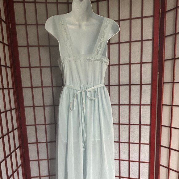Kayser Luxite 1940-50’s Light Blue Nightgown with Lace Accents Size 34 - Picture 5 of 9